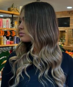 face framing highlights at jacks & buckley salon nottingham
