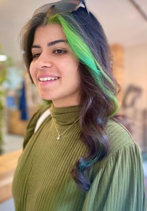 Fashion-hair-colour-on-brunette-at-best-hairdressers-Nottingham