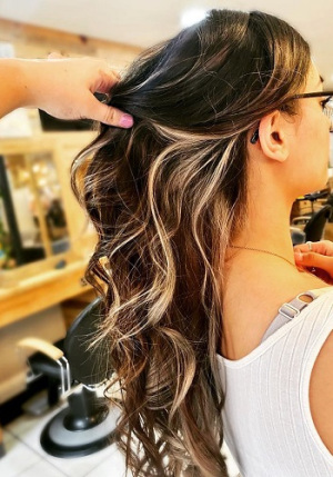 Peekaboo-blonde-hair-colour-at-best-Nottingham-hairdressers
